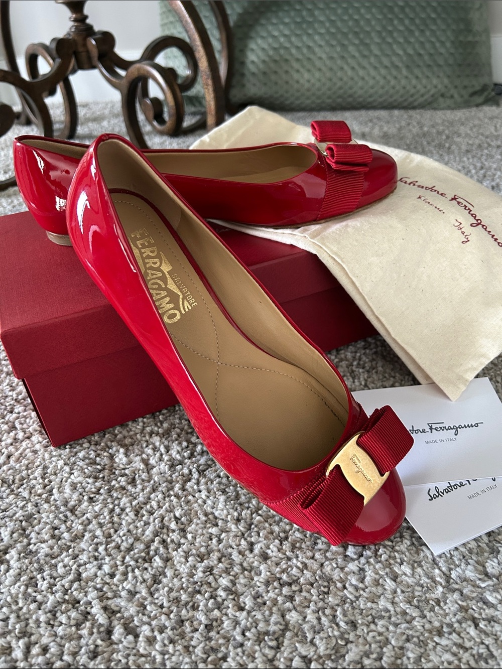 Salvatore Ferragamo Red Patent Leather Ballet Flats | Grosgrain Bow | Size 6